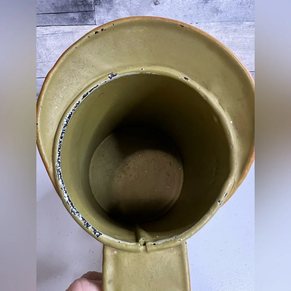 N/A some paint